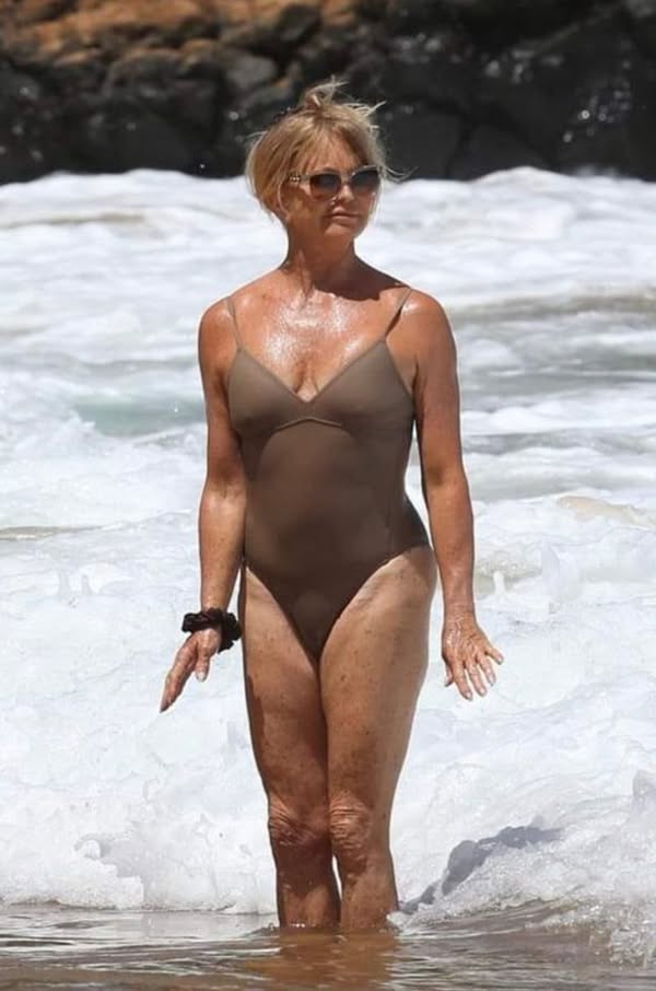 Goldie Hawn vacation pictures in swimsuit spark comments