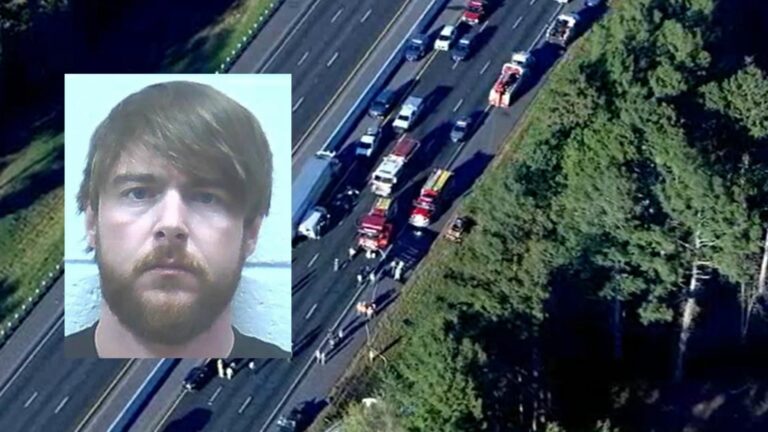 Truck driver charged in de aths