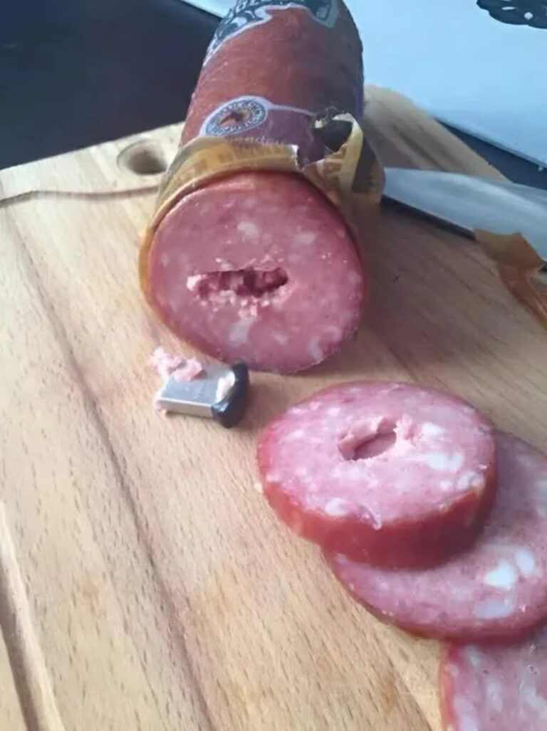 I found a USB flash drive inside a regular sausage! at first, I thought it ended up there by accident, until I saw what was on it